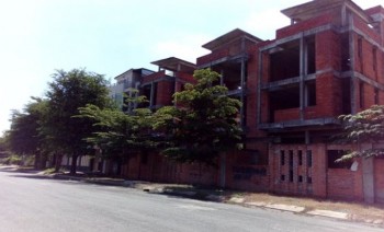 Cho thuê nhà bỏ hoang với 